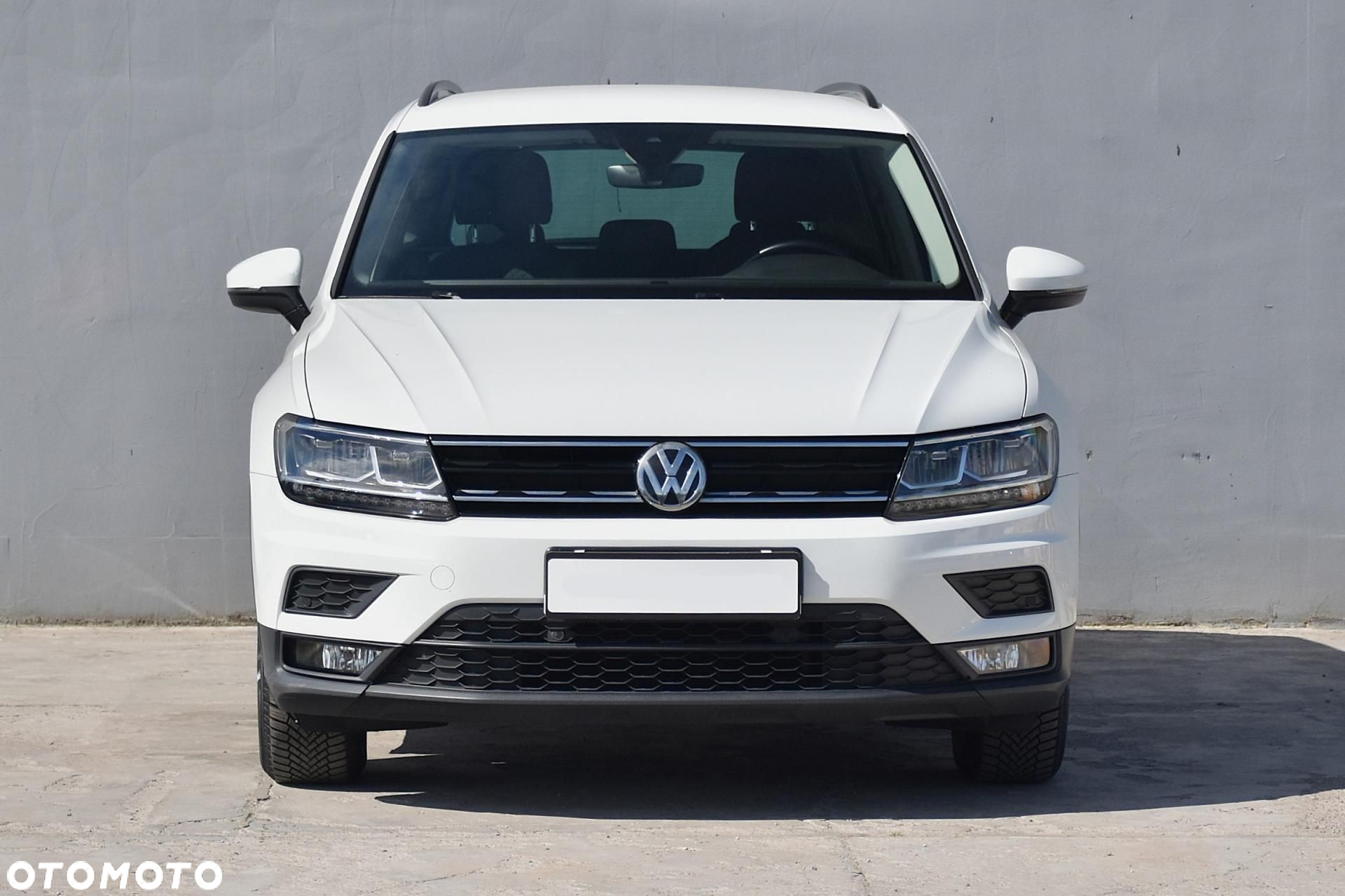 Volkswagen Tiguan - 6