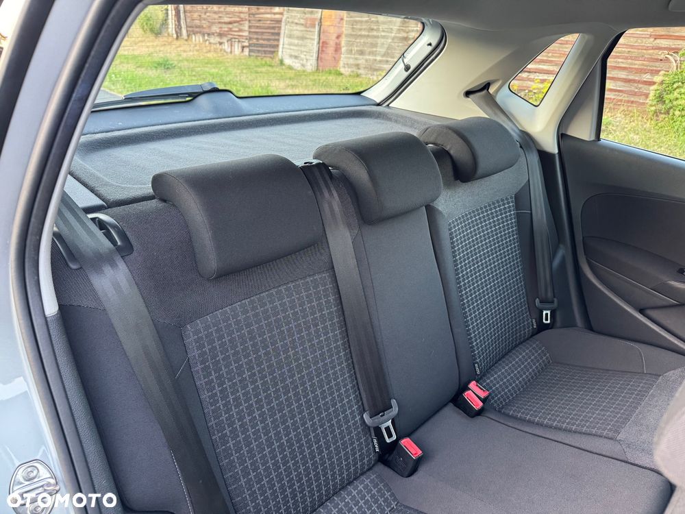 Volkswagen Polo - 26
