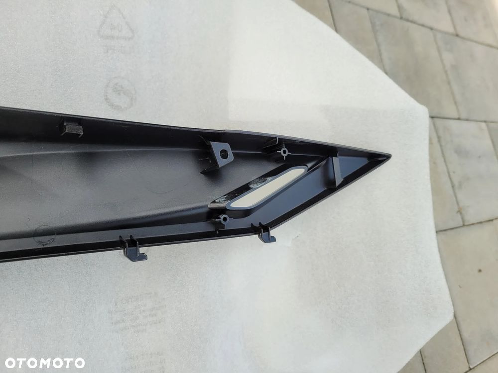 Owiewka, osłona, bok, boczek Honda Forza 125 250 350 - 19