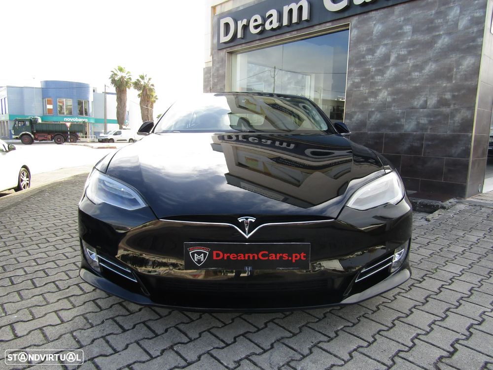 Tesla Model S - 2