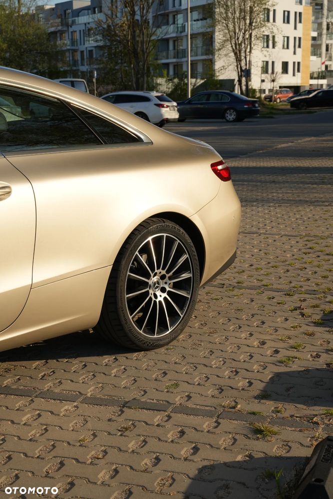 Mercedes-Benz Klasa E 220 d 9G-TRONIC Avantgarde - 8
