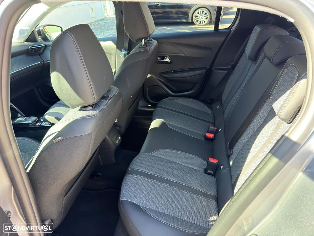 Peugeot 208 1.2 Hybrid Allure e-DCS6 - 7