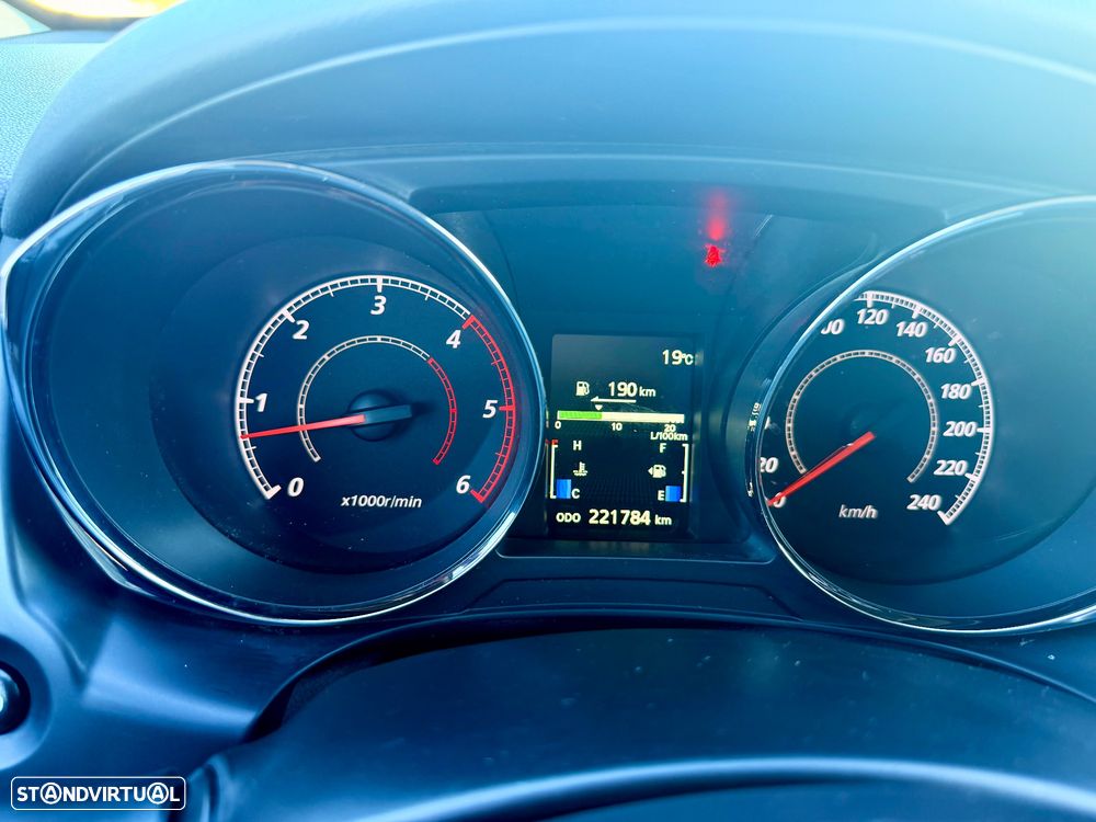 Mitsubishi ASX 1.8 DI-D Instyle NAVI - 35