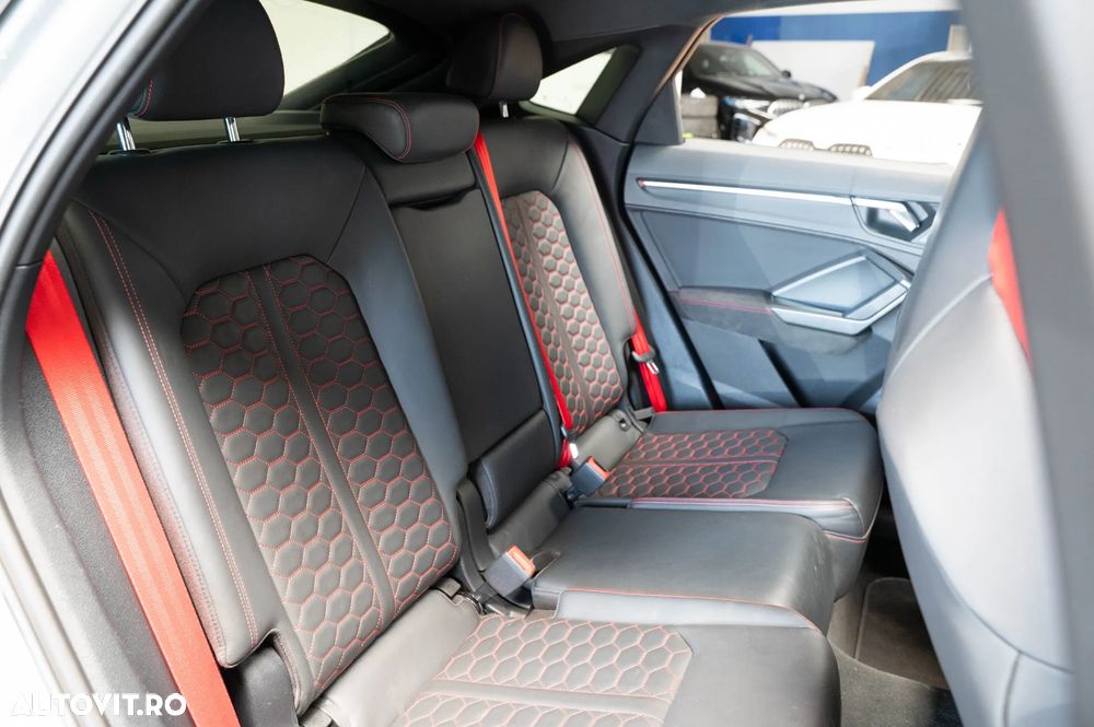 Audi RS Q3 2.5 TFSI quattro S tronic - 8