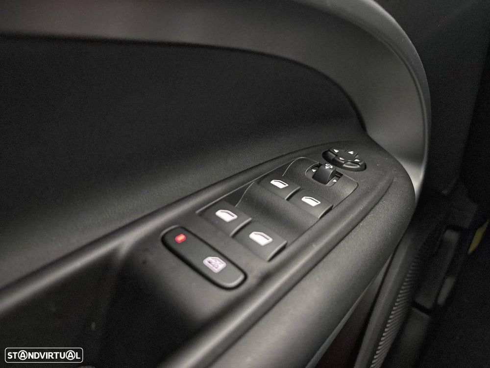 Jeep Avenger 1.2 GSE T3 Summit - 20