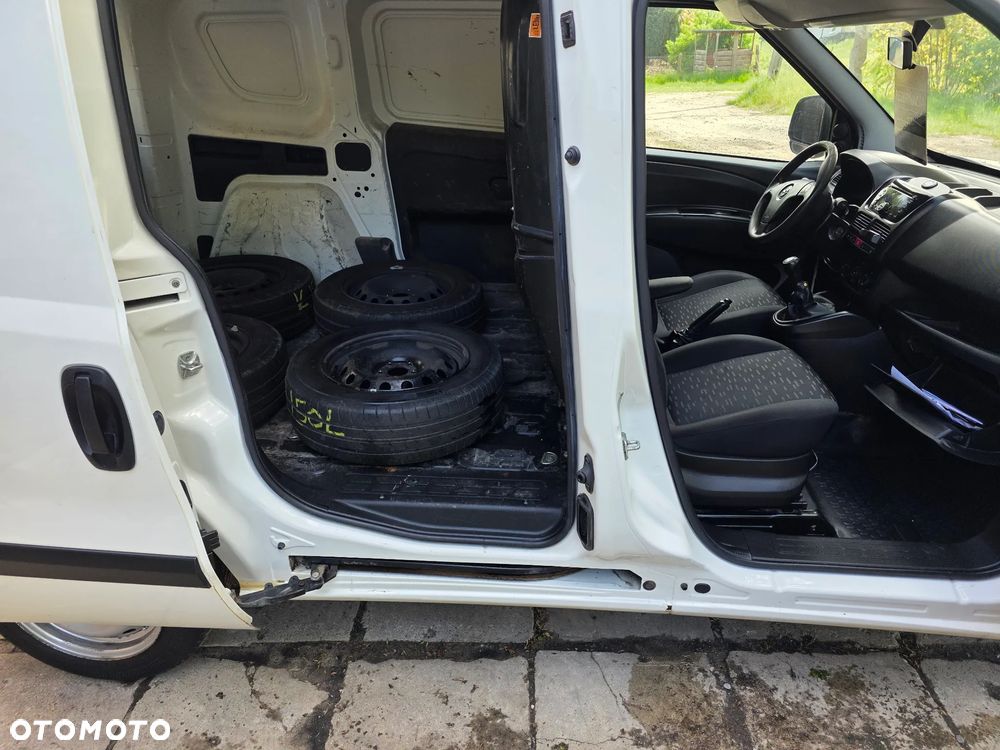 Renault Clio 1.5 dCi Energy Alize - 29