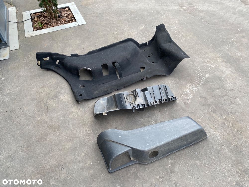 DACIA LODGY TAPICERKA BOCZEK PÓŁKA BAGAŻNIKA  PODSTAWKA NA NAPÓJ TRZECI RZĄD 7 osób wersja siedmio osobowa lewa tylna lewy tył lewa strona - 4