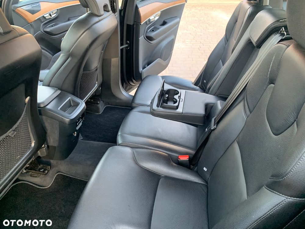 Volvo XC 90 D5 SCR AWD Inscription - 24