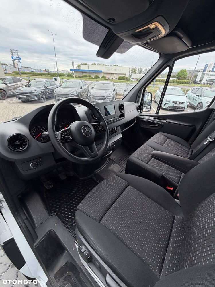 Mercedes-Benz Sprinter L4H2 - 18