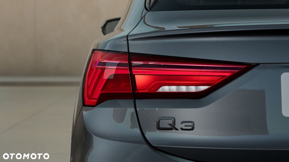 Audi Q3 Sportback - 6