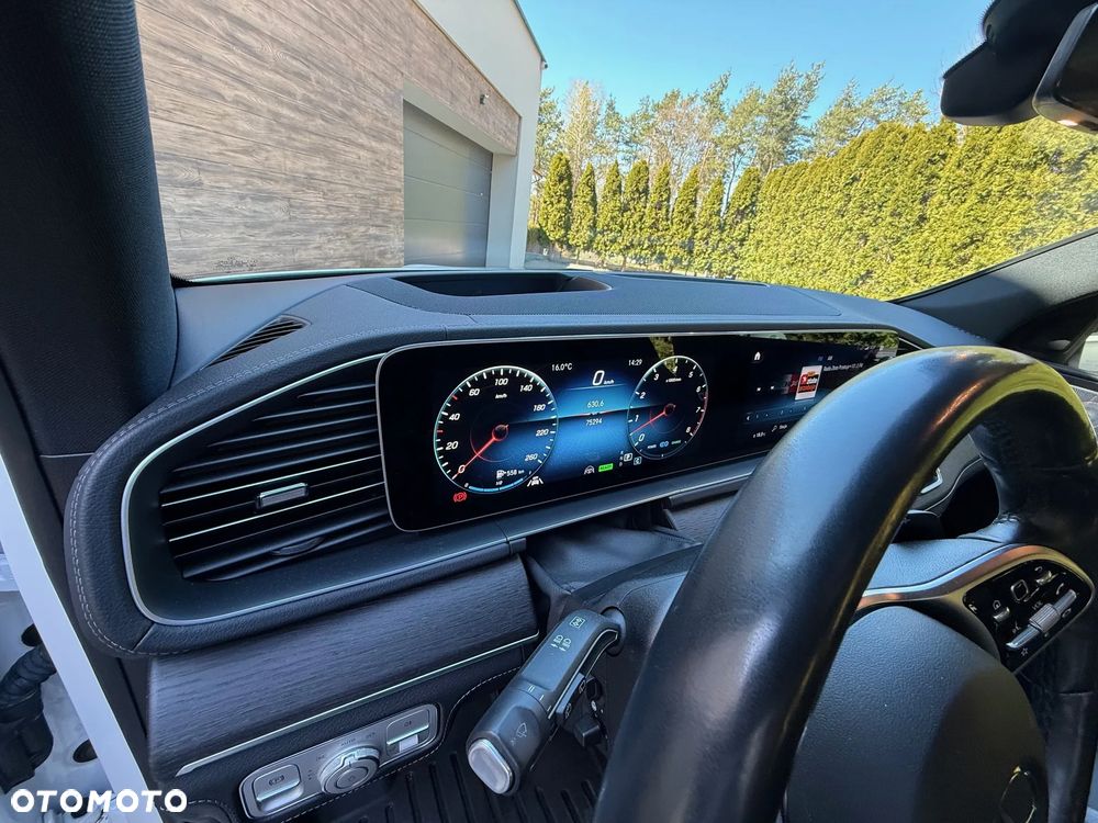 Mercedes-Benz GLE - 28