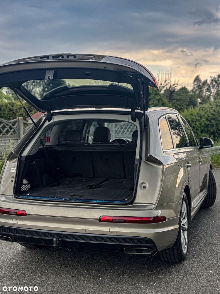 Audi Q7 - 13