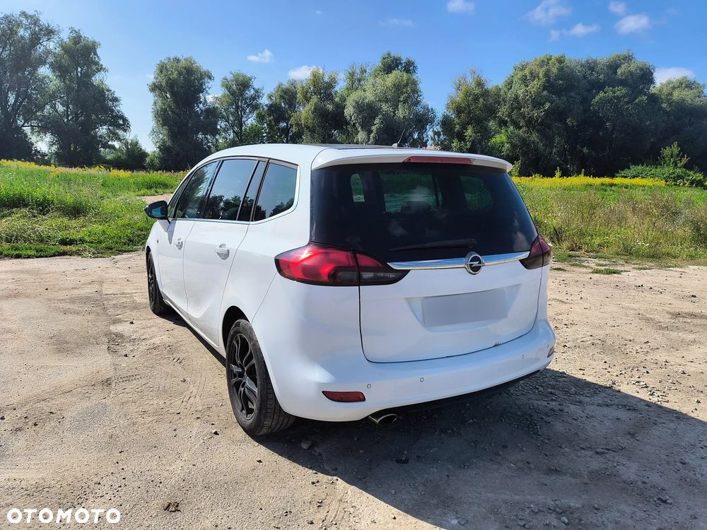 Opel Zafira 1.6 T SIDI Cosmo S&S - 11