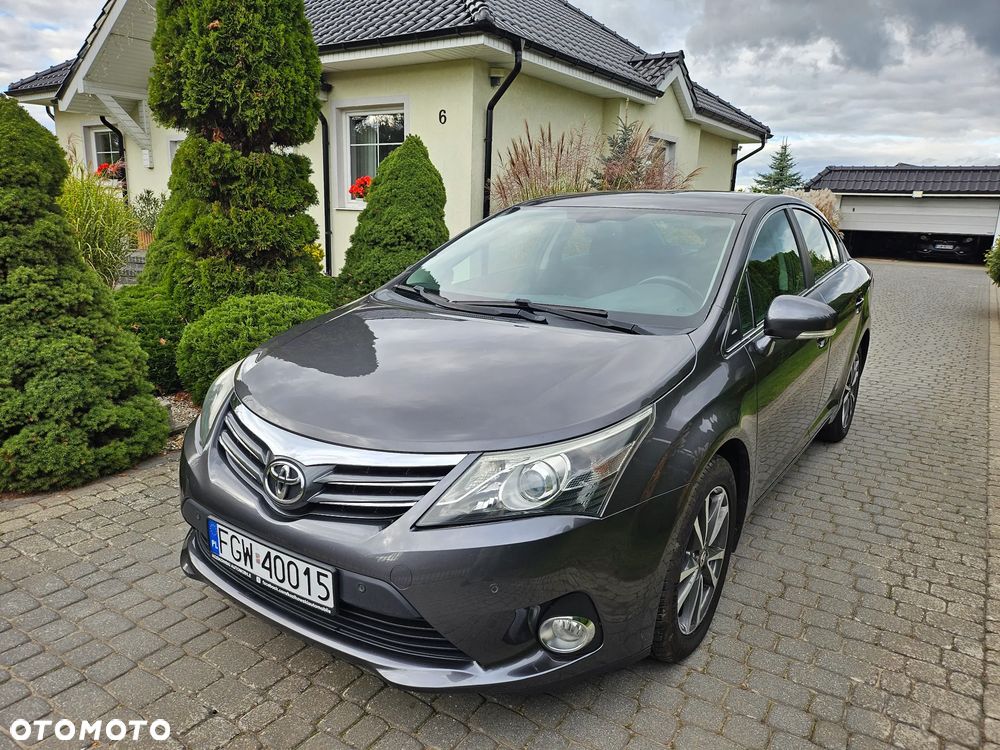 Toyota Avensis 1.6 Life - 16