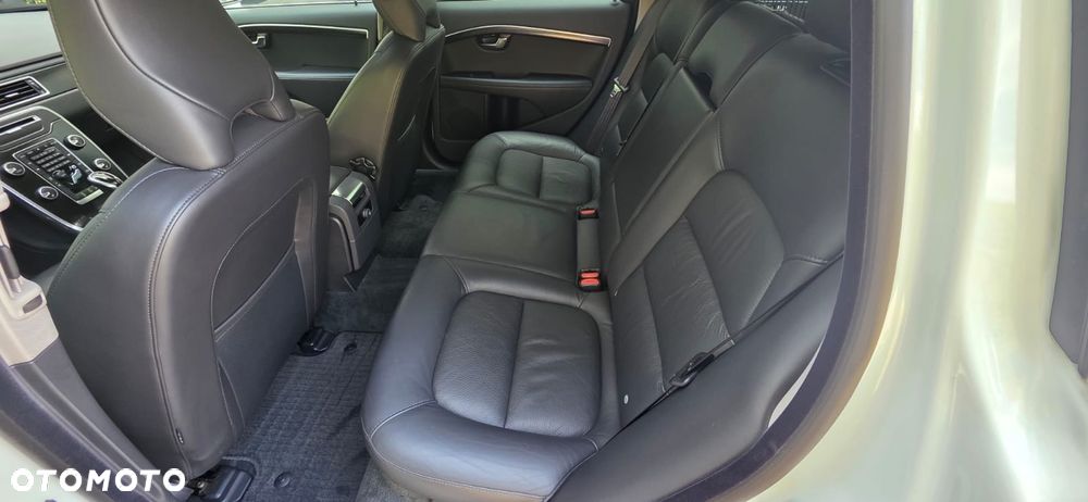 Volvo V70 D4 Geartronic Summum - 21