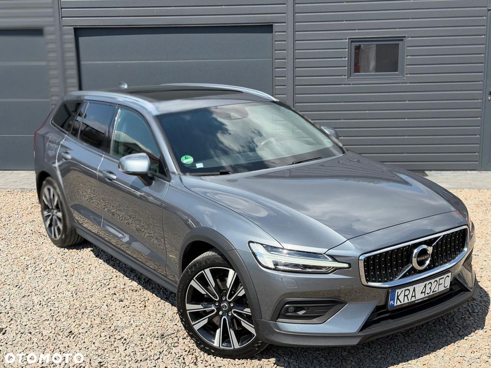 Volvo V60 Cross Country D4 AWD Geartronic Pro - 2