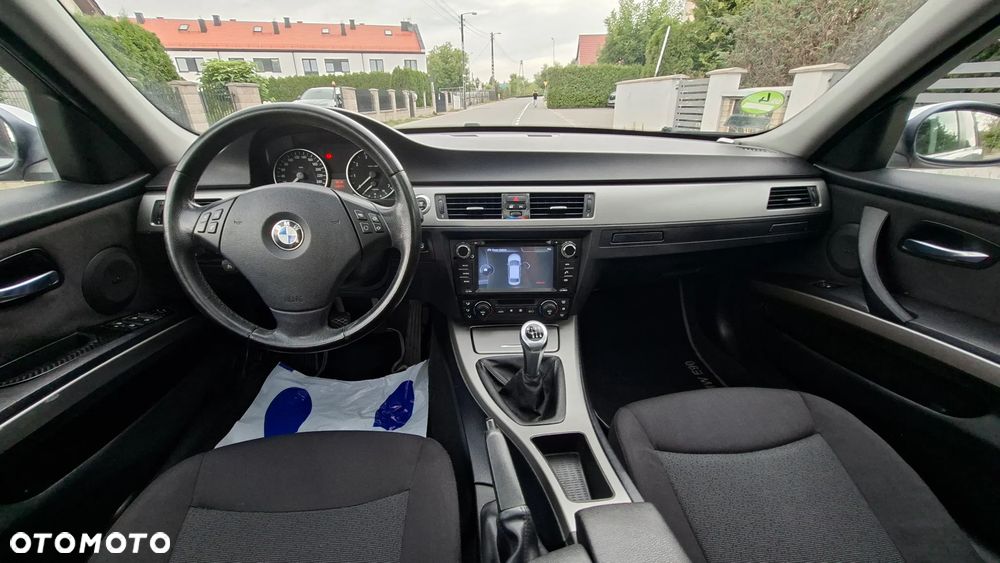 BMW Seria 3 - 24