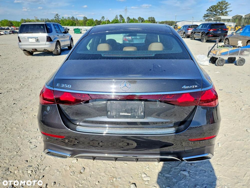 Mercedes-Benz Klasa E 350 9G-TRONIC AMG Line - 6