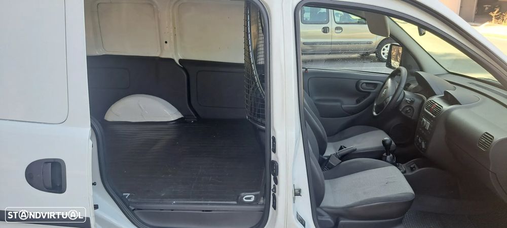 Opel Combo - 8