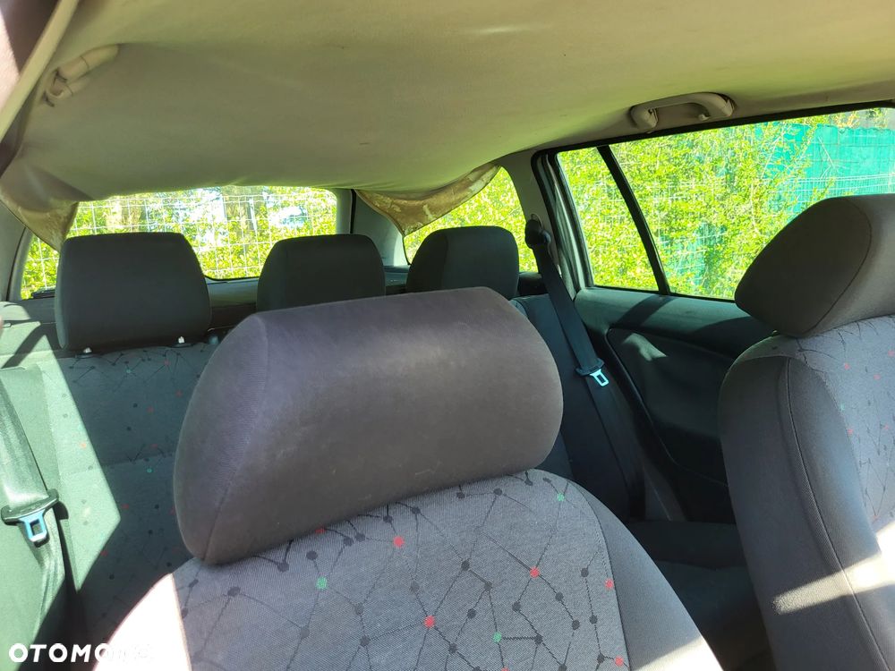 Skoda Octavia 1.6 Tour Ice - 5