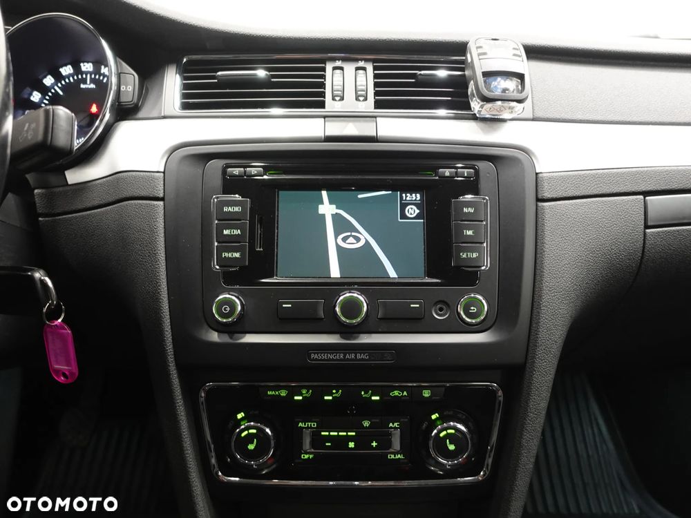 Skoda Superb 1.8 TSI Ambition - 33