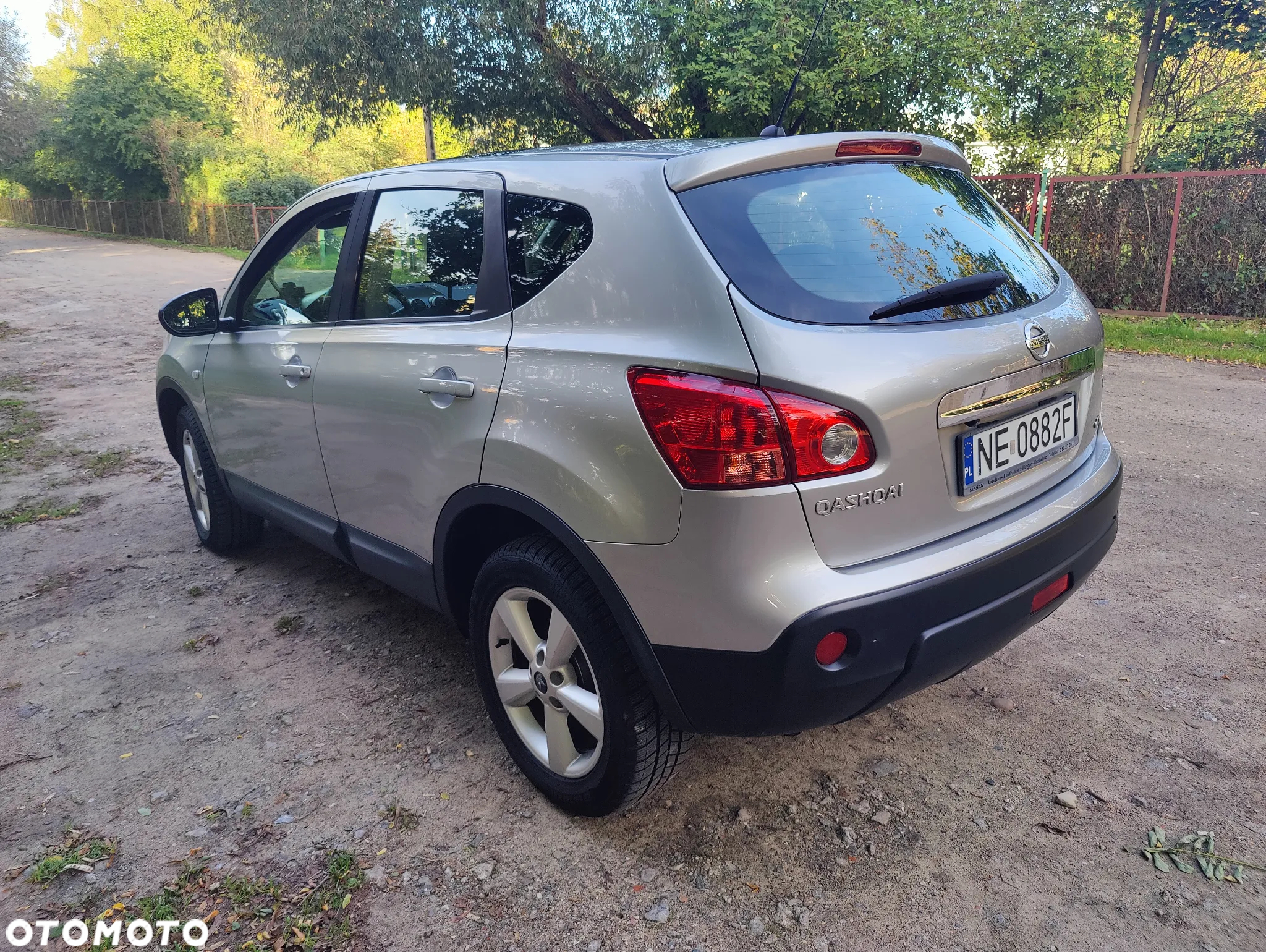 Nissan Qashqai 2.0 dCi DPF tekna - 3