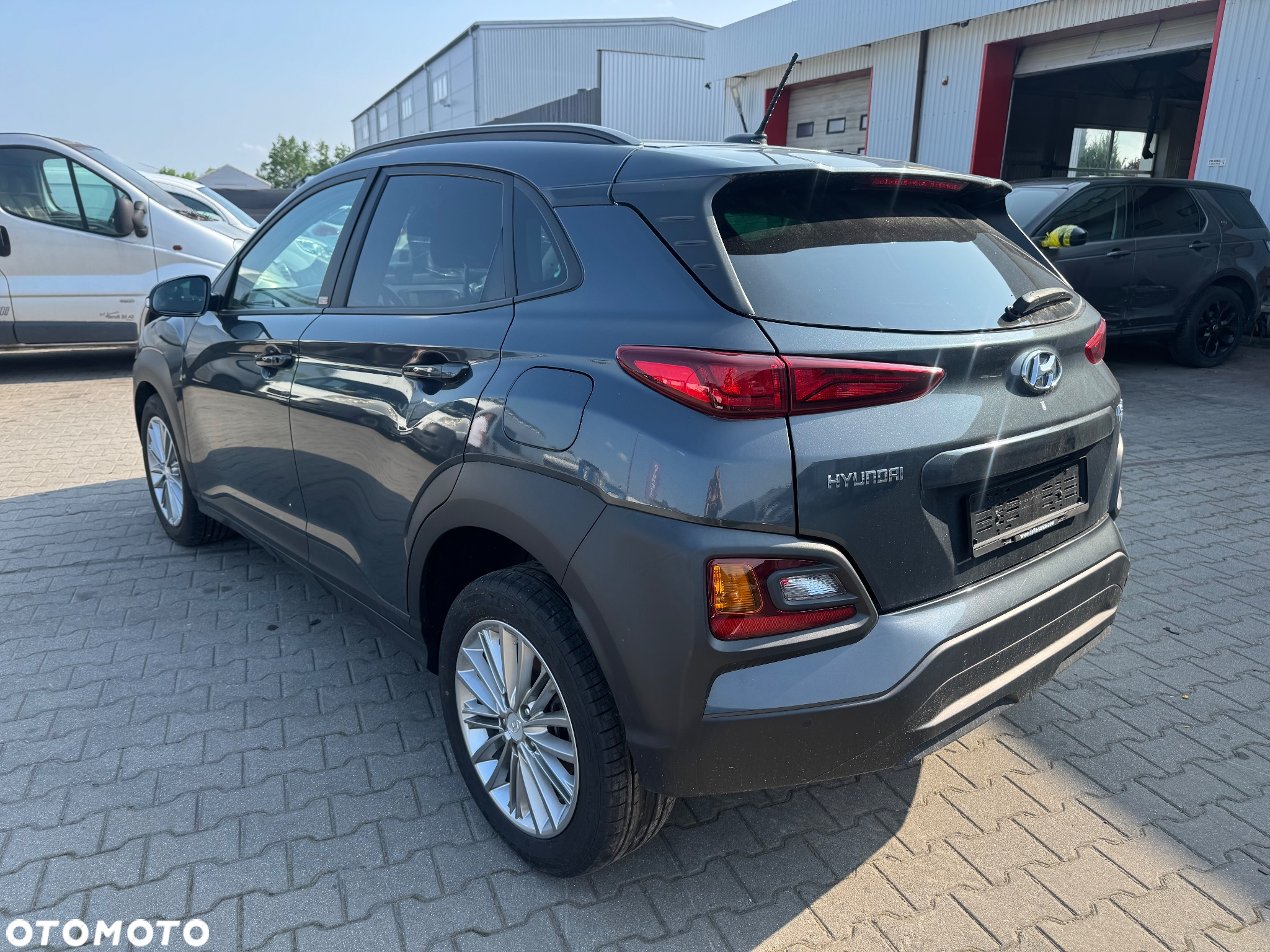 Hyundai Kona - 3