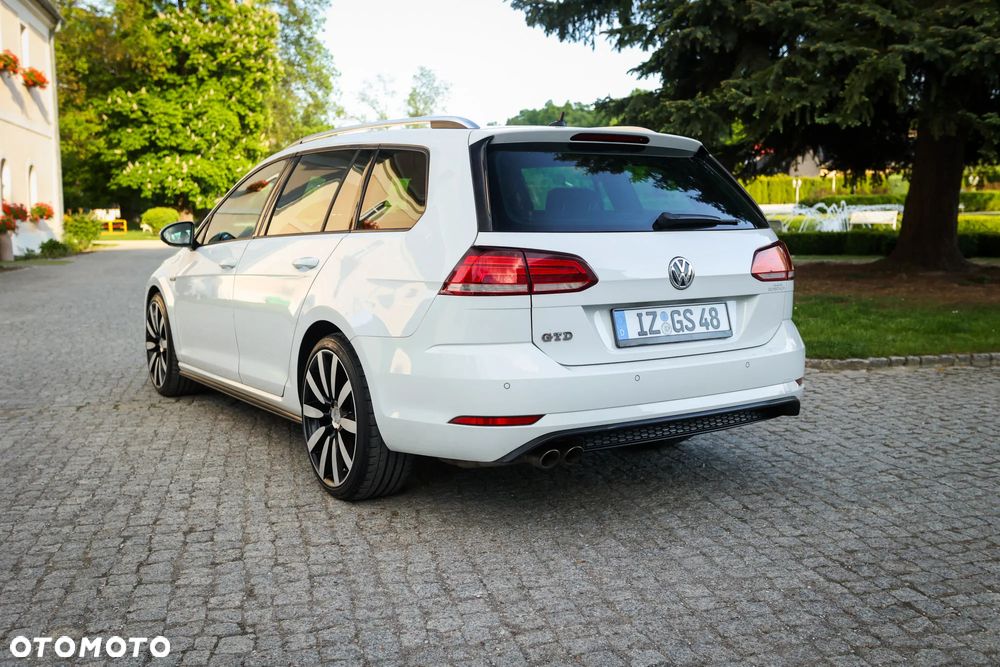 Volkswagen Golf GTD 2.0 TDI SCR DSG - 17
