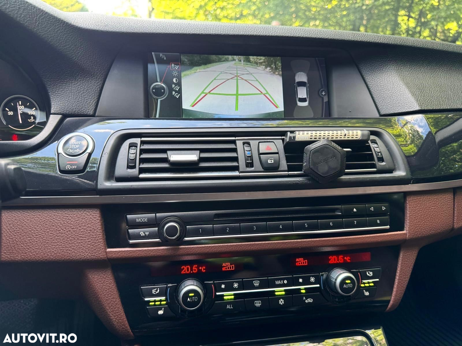 BMW Seria 5 525d xDrive - 11