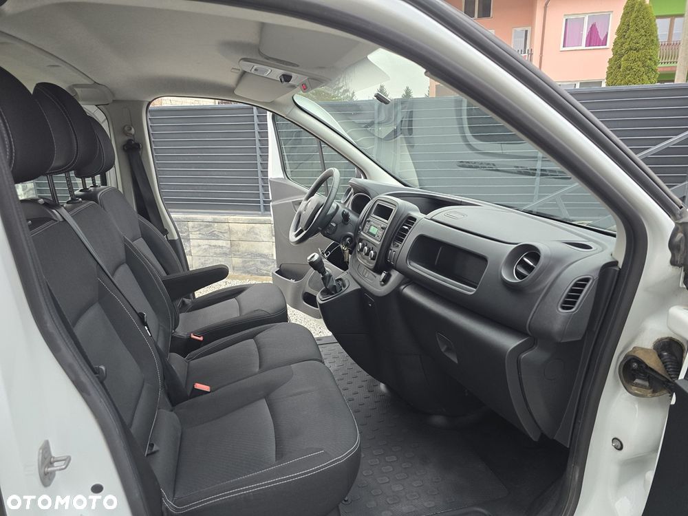 Renault Trafic Combi Life - 11