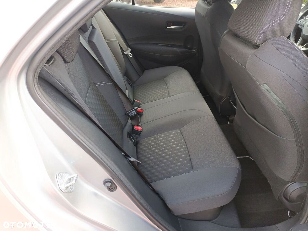 Toyota Corolla 1.8 Hybrid Comfort - 13
