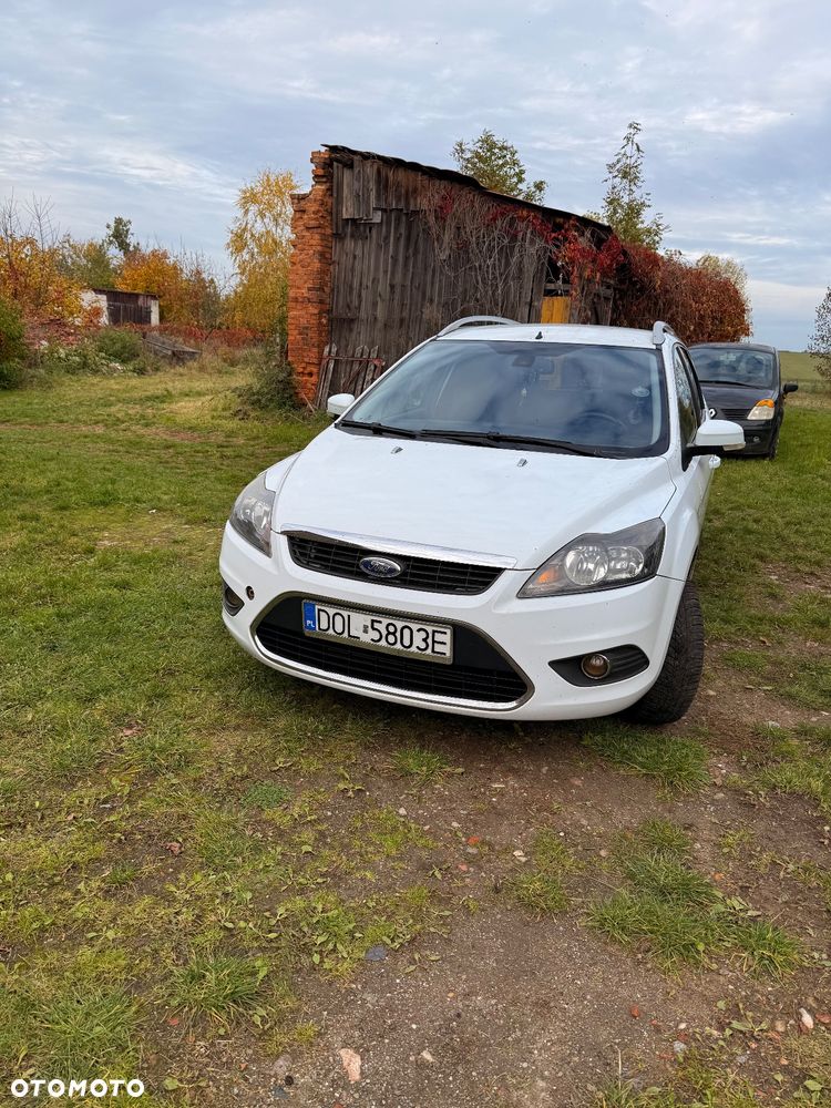 Ford Focus Turnier 1.6 16V Titanium - 2