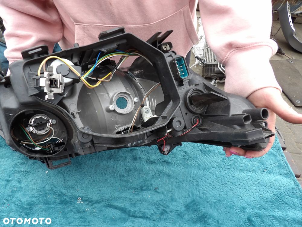 BMW - E60 - LEWA LAMPA PRZEDNIA - PRZED LIFT - H7 - UK - 7