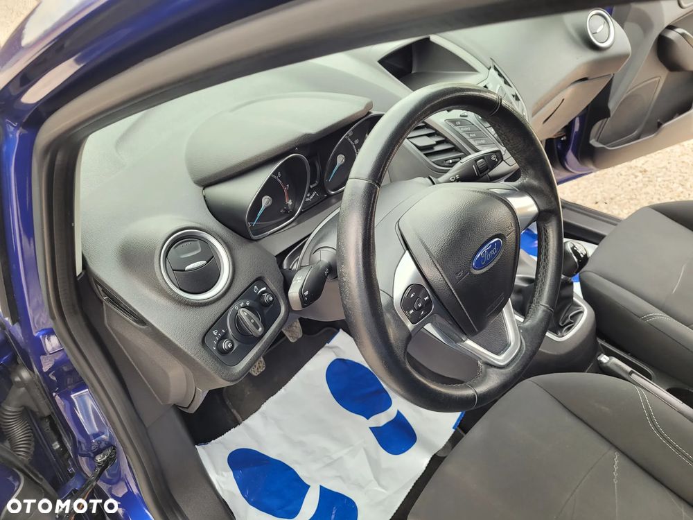 Ford Fiesta 1.25 Celebration - 17