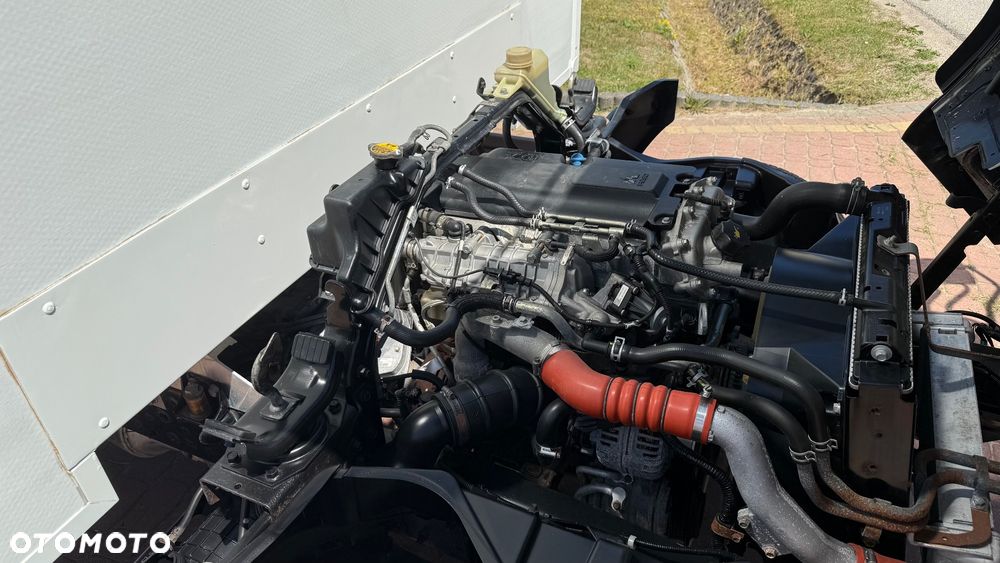 Mitsubishi Fuso Canter - 30
