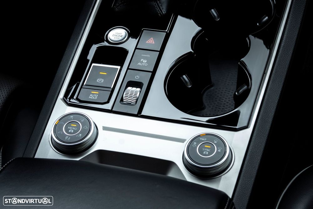 VW Touareg 3.0 TDI V6 R-Line - 23