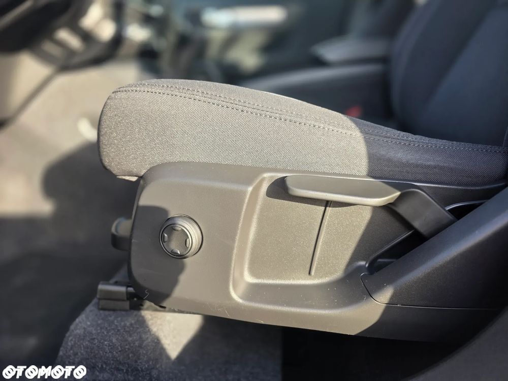 Volvo XC 40 T3 Momentum Pro - 34