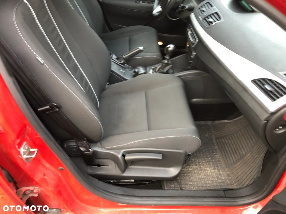 Renault Megane ENERGY TCe 115 Start & Stop Bose Edition - 6