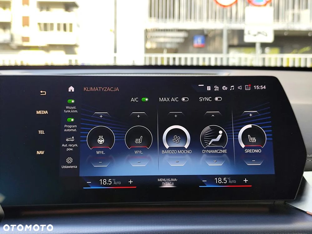 BMW iX1 xDrive30 66.5kWh M Sport - 20