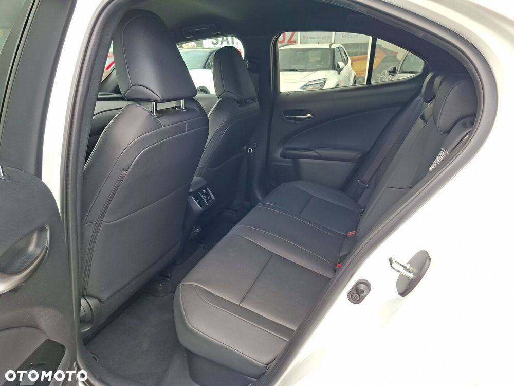 Lexus UX 250h GPF F Sport Design 2WD - 14