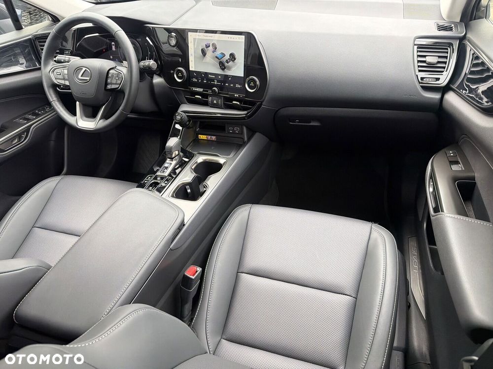 Lexus NX 350h Prestige AWD - 18