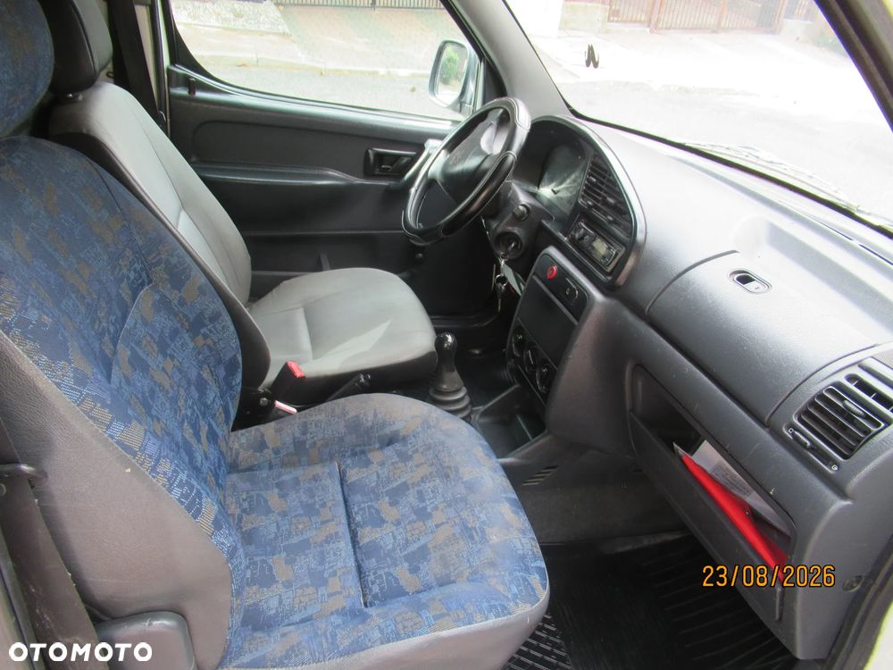Peugeot Partner Combispace 1.9 D - 8