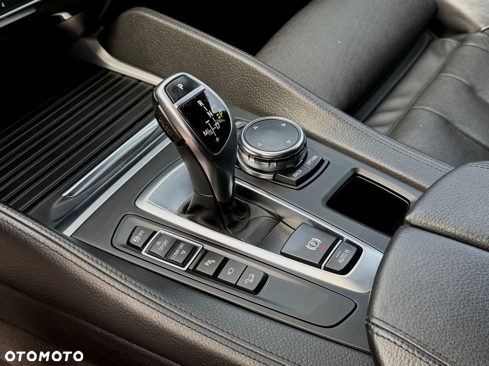 BMW X6 xDrive40d - 28