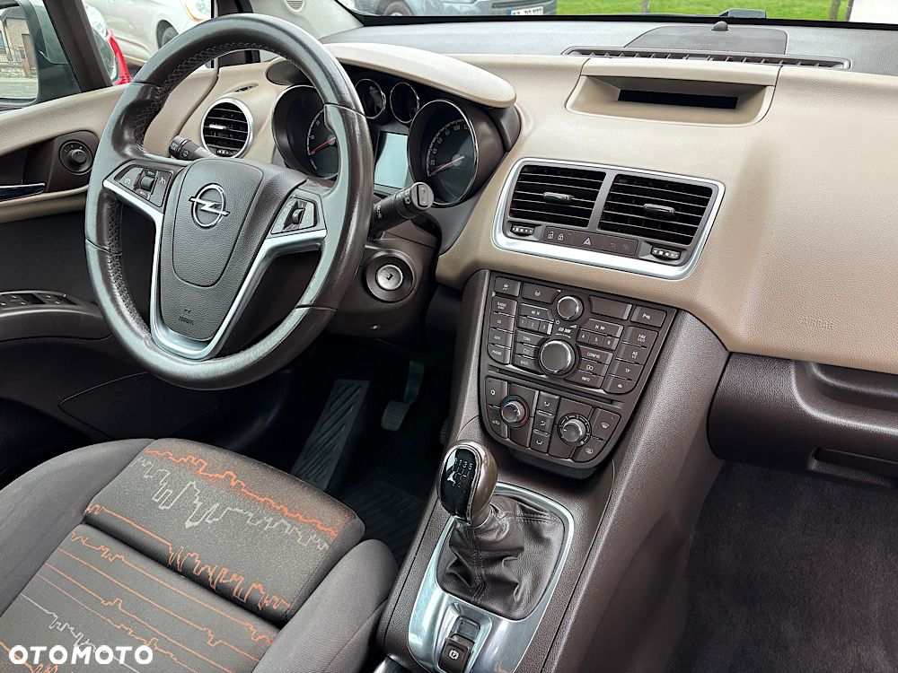 Opel Meriva 1.4 T Cosmo - 30