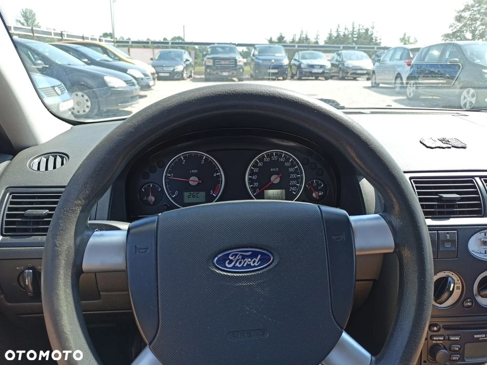 Ford Mondeo - 9