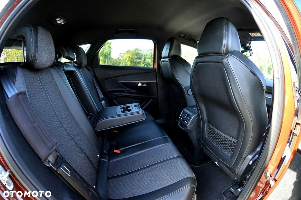 Peugeot 3008 1.2 PureTech GT S&S - 28