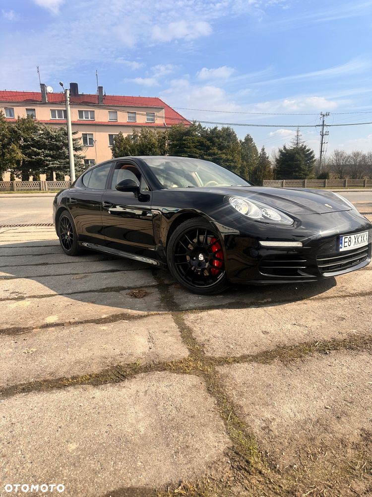 Porsche Panamera Standard - 11