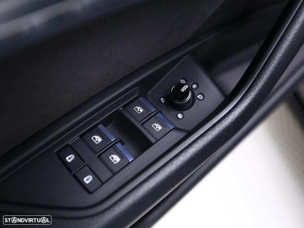 Audi e-tron 55 quattro S line - 16