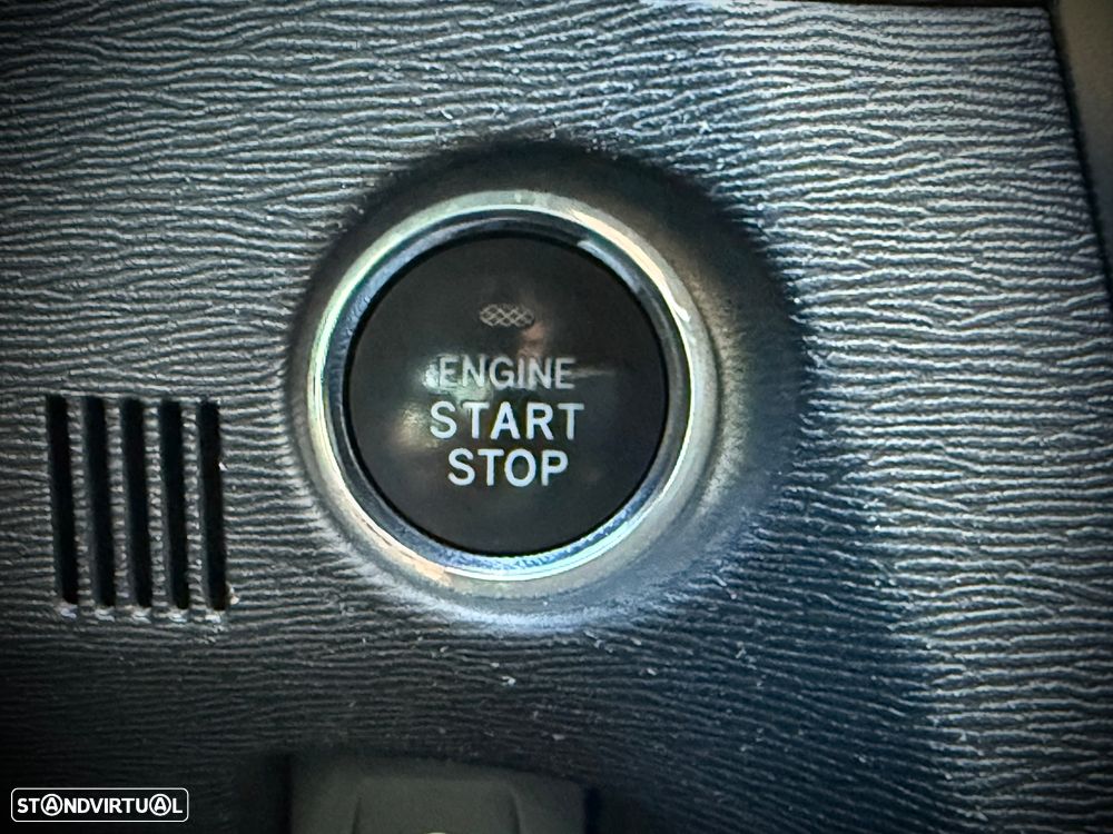 Toyota Avensis SW 2.0 D-4D Luxury - 18