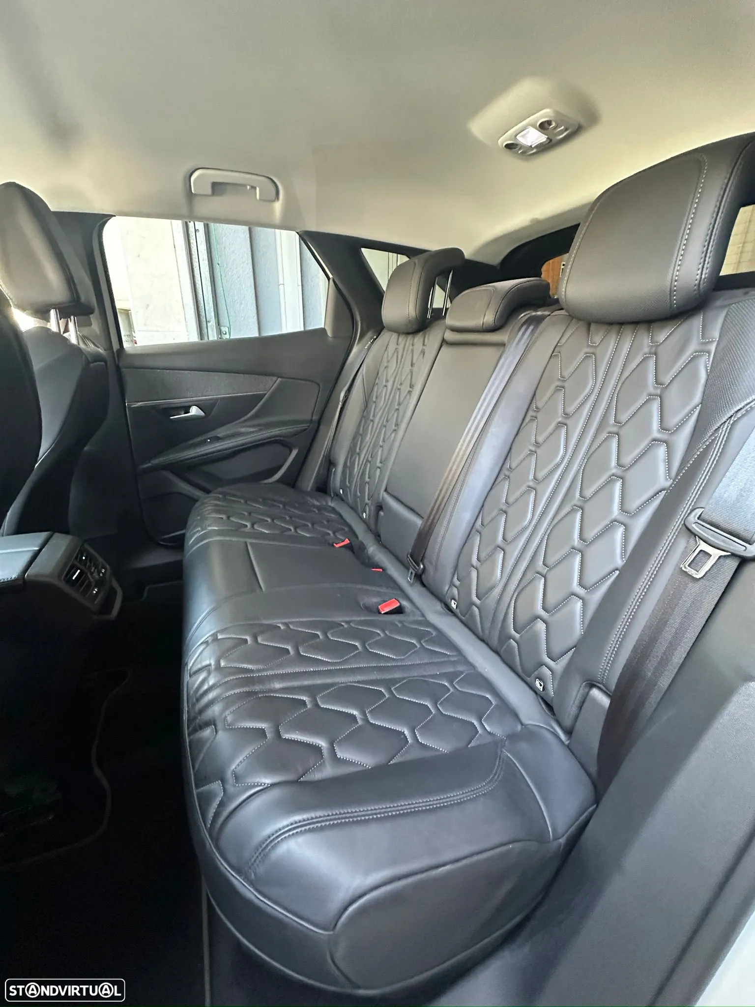 Peugeot 3008 1.6 Hybrid4 Allure Pack e-EAT8 - 10